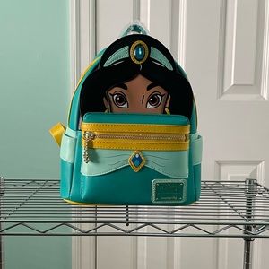 NWT Loungefly Aladdin Jasmine Cosplay mini backpack